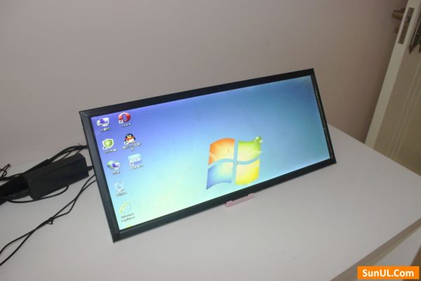 19.1 inch stretched LCD display