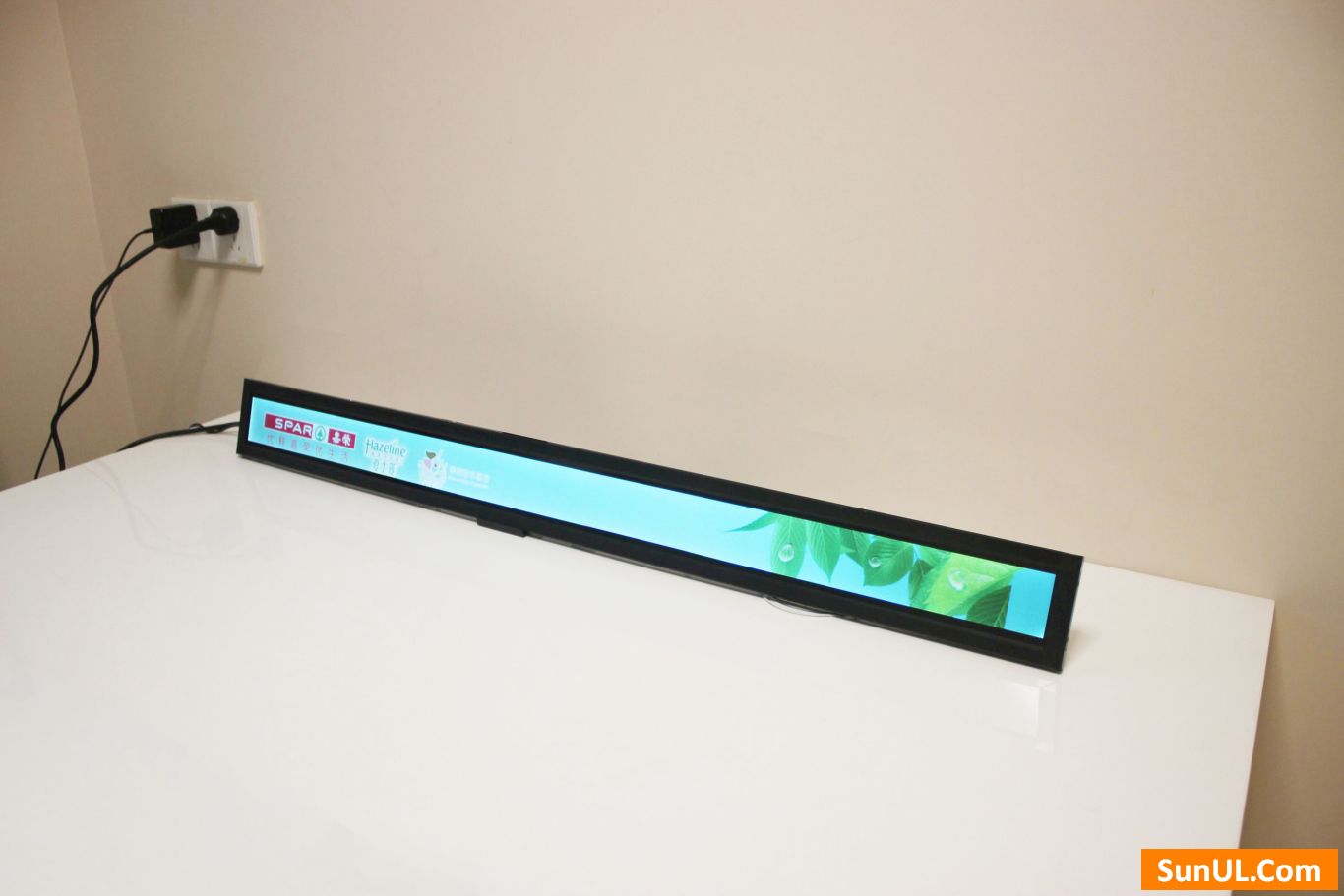 Shelf Edge LCD Display